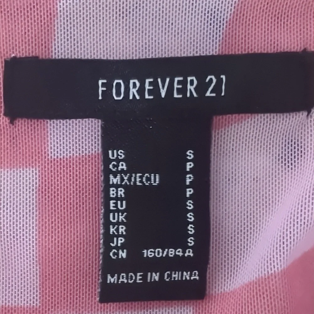 Y2K Mesh Pink Lettuce Hem Crop Top - Picture 3 of 5